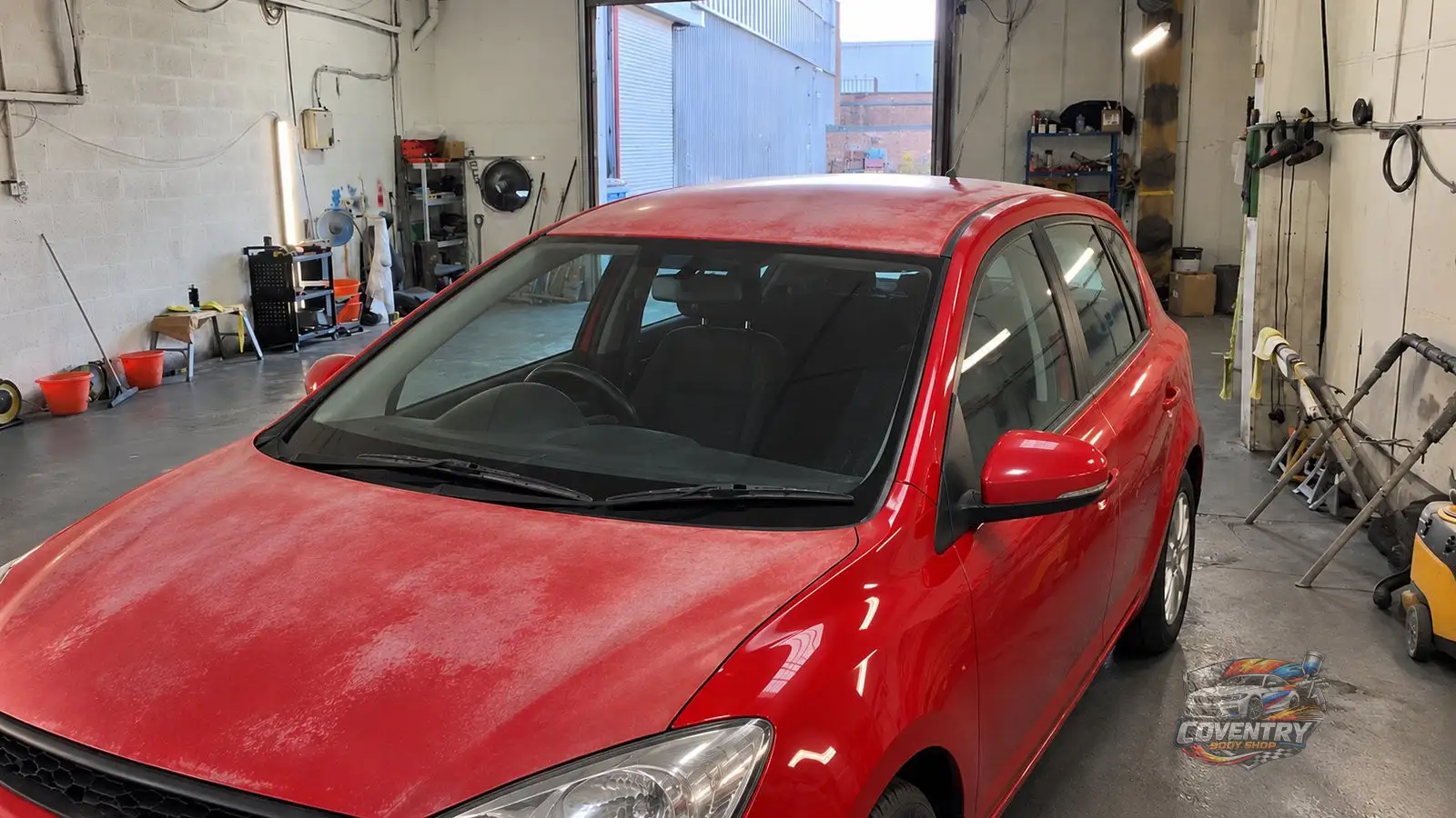 Is garage or outdoor parking better for car paint?